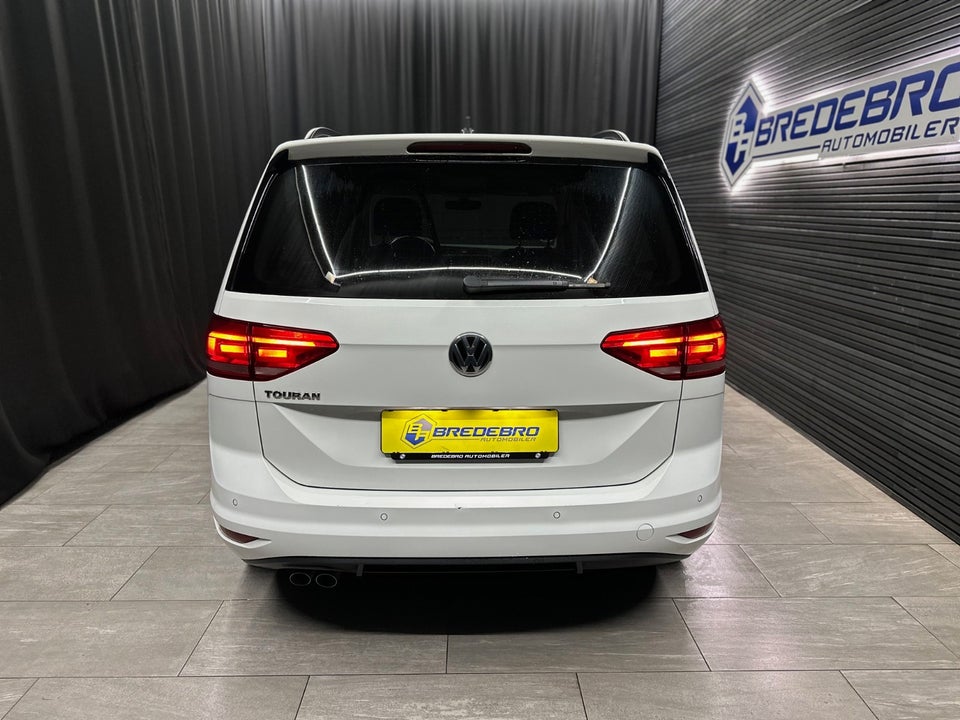 VW Touran 2,0 TDi 150 Comfortline DSG Van 5d