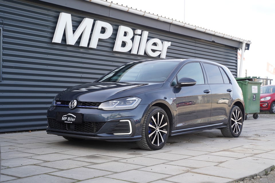 VW Golf VII 1,4 GTE DSG 5d