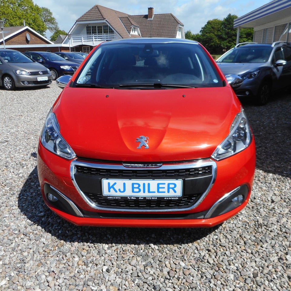 Peugeot 208 1,6 BlueHDi 100 Allure Sky 5d