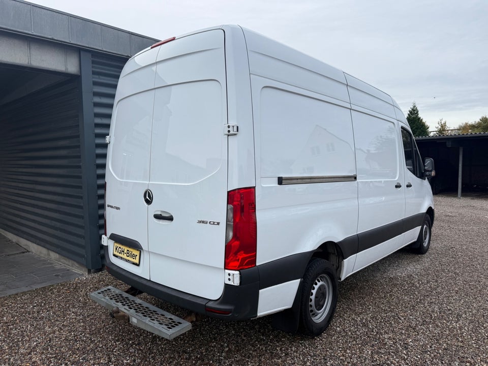 Mercedes Sprinter 316 2,2 CDi A2 Kassevogn RWD