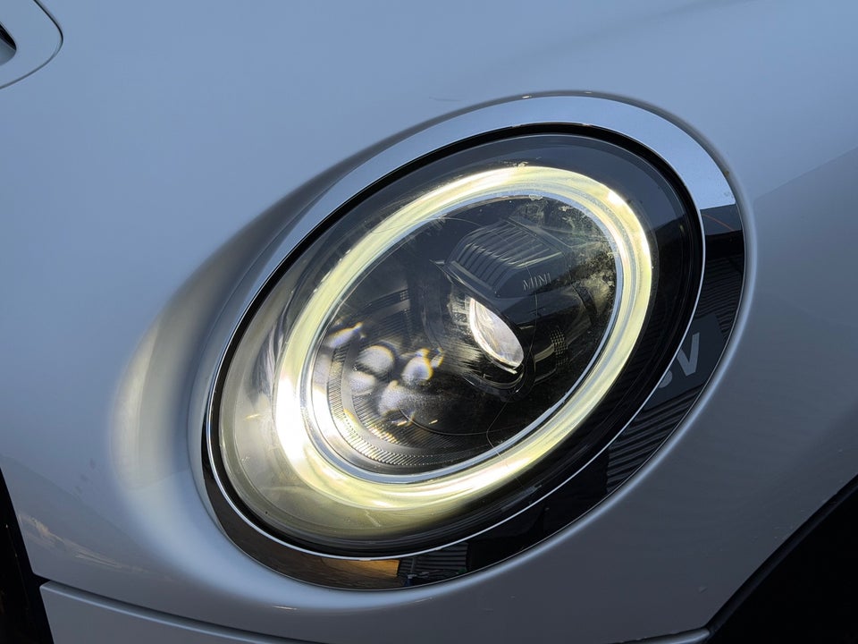 MINI Cooper SE Maximise 3d