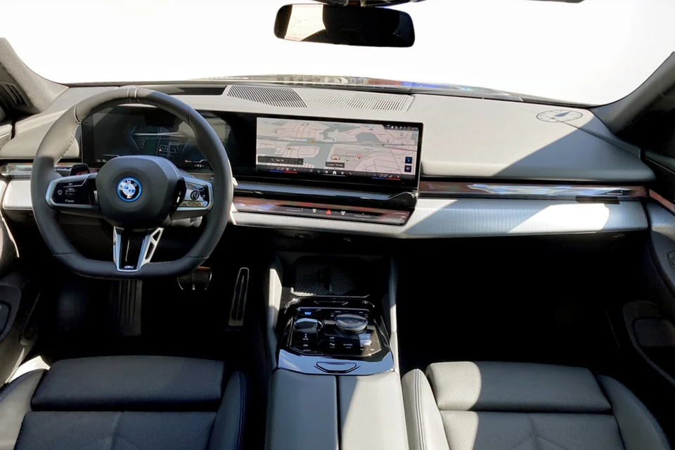 BMW i5 eDrive40 Touring Fully Charged 5d