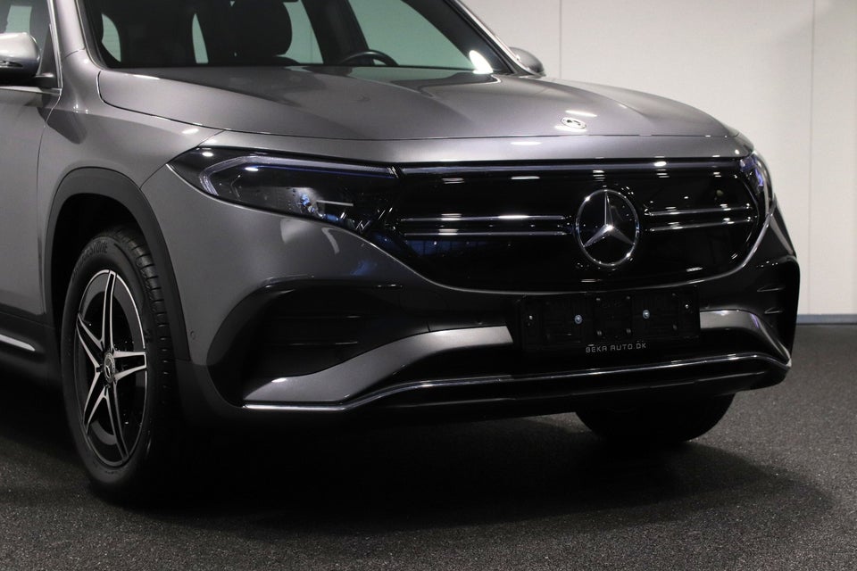 Mercedes EQB250 AMG Line 5d