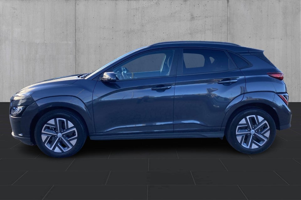 Hyundai Kona 64 EV Essential 5d