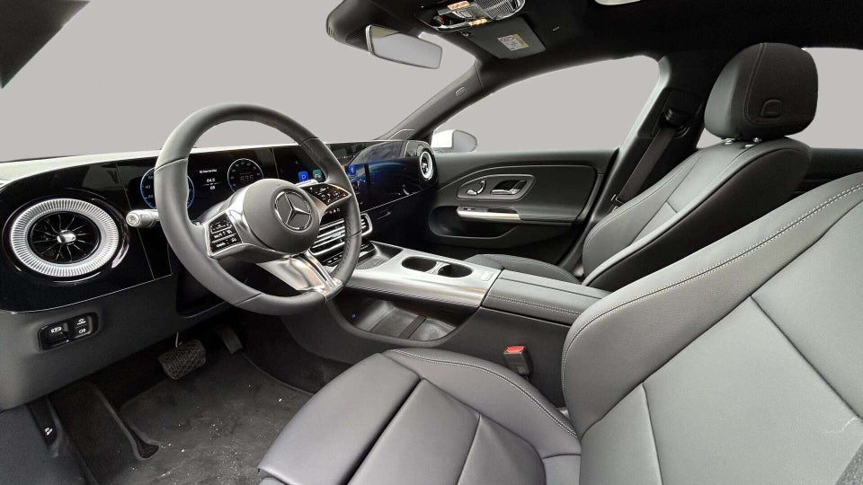 Mercedes CLA250+ electric Progressive Premium 4d