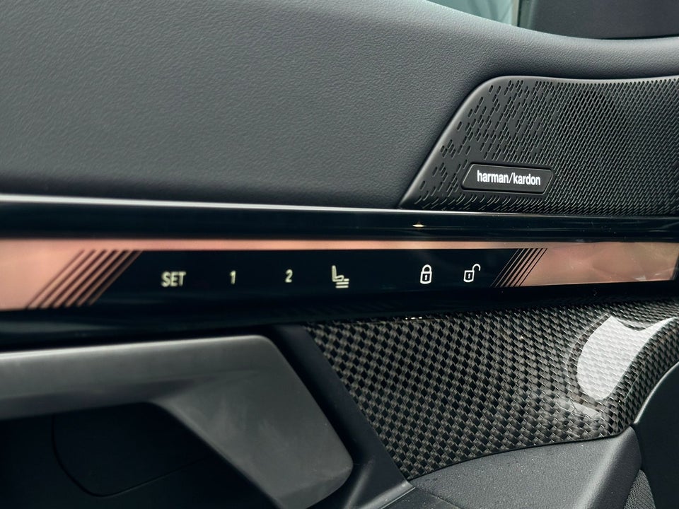 BMW i5 eDrive40 Fully Charged M-Sport Pro 4d