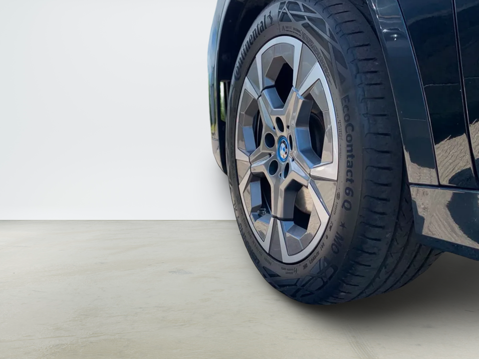 BMW iX1 eDrive20 X-Line 5d