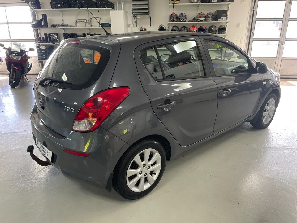 Hyundai i20 1,25 Classic XTR 5d