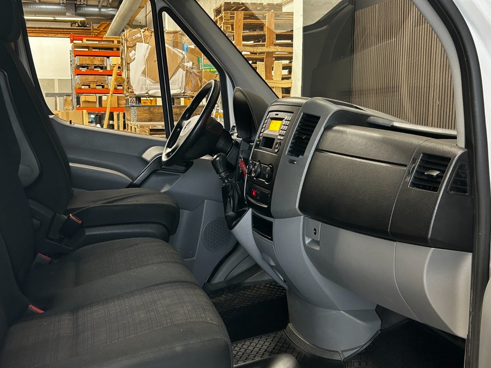 Mercedes Sprinter 316 2,2 CDi R3L Kassevogn 5d