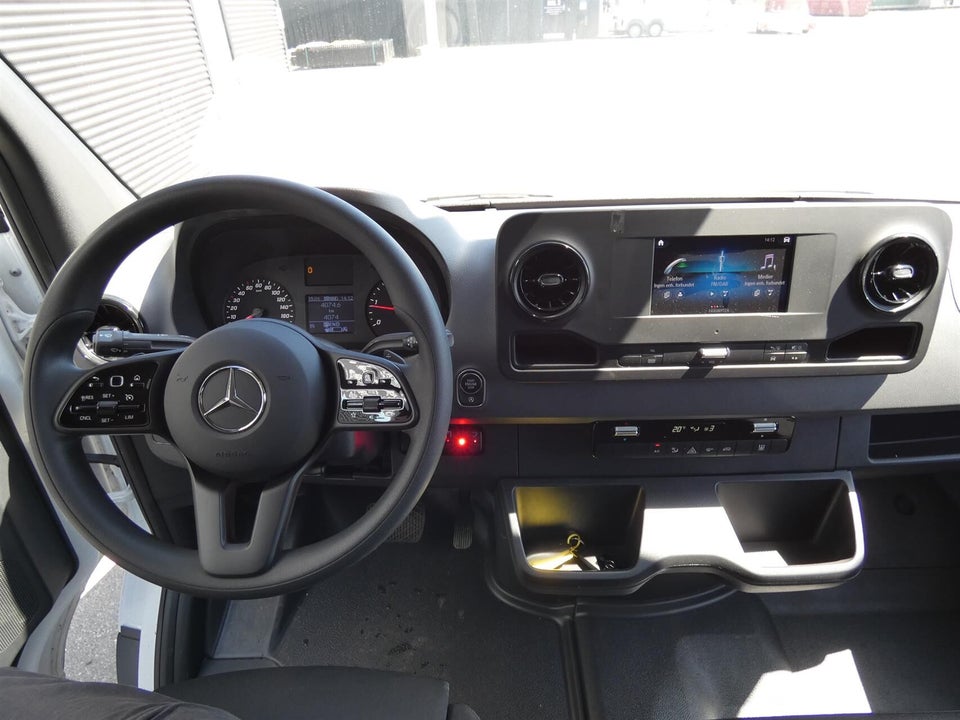 Mercedes Sprinter 317 2,0 CDi Alukasse m/lift aut. RWD 2d