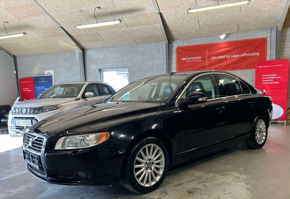 Volvo S80 2,5 T Momentum aut. 4d