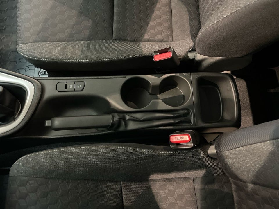 Toyota Yaris 1,5 Active 5d