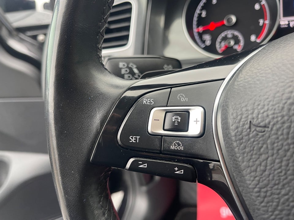 VW Golf VII 1,5 TSi 130 Comfortline DSG 5d