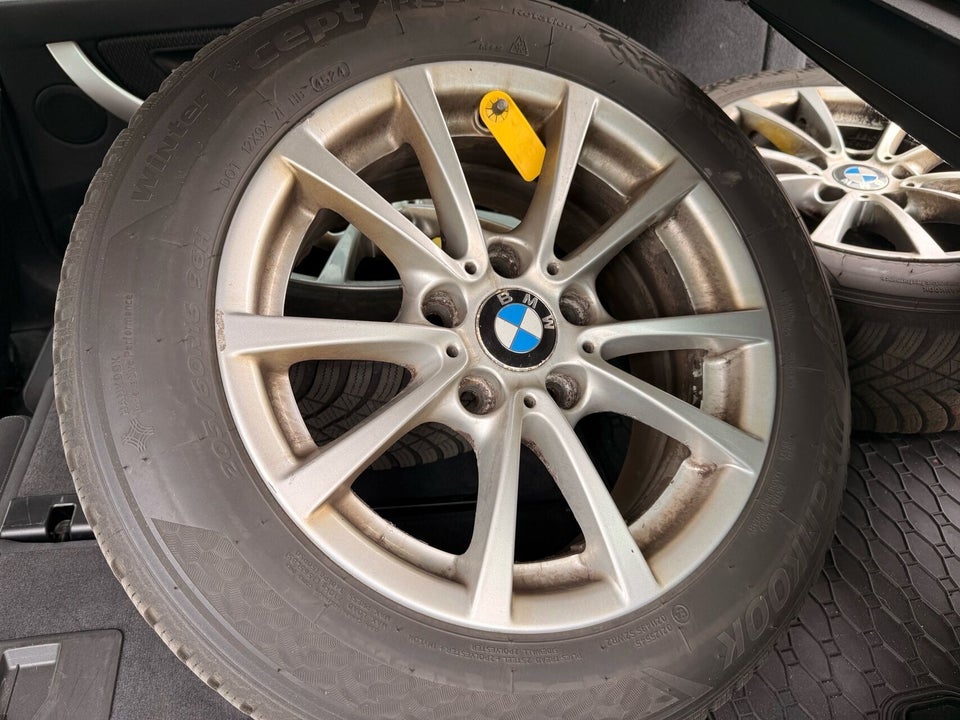 BMW 320i 2,0 Touring aut. 5d