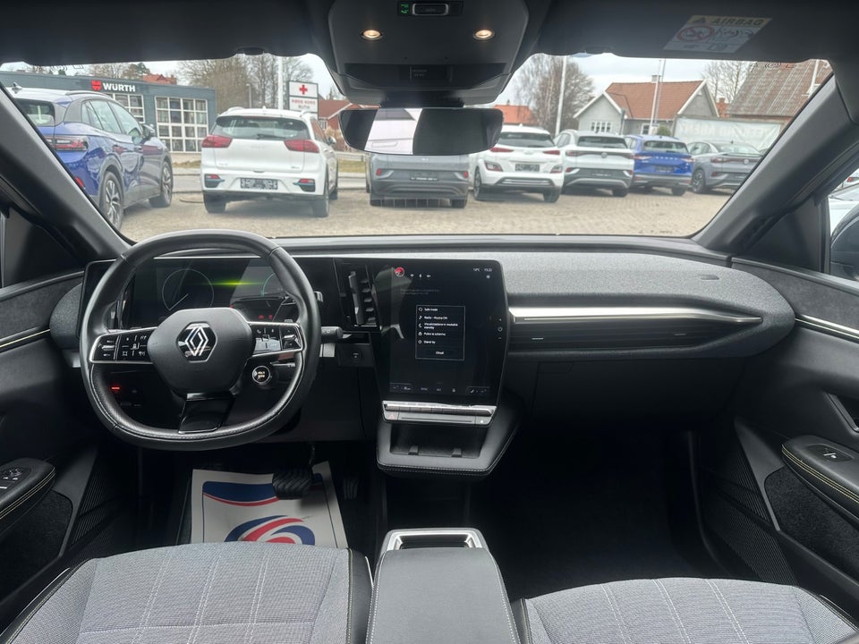 Renault Megane E-Tech 60 Techno 5d