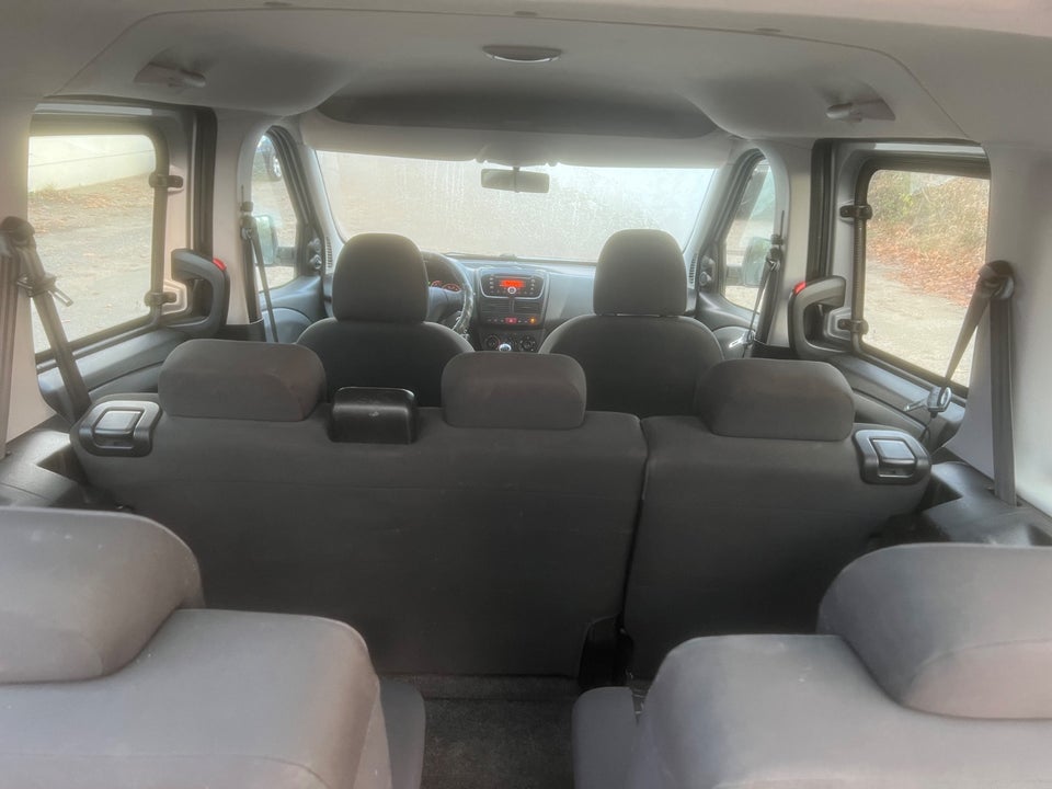 Fiat Doblò 1,3 MJT 90 Family 7prs 5d