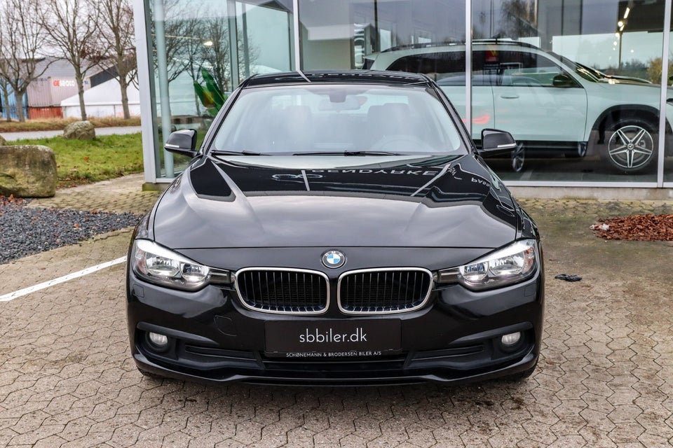 BMW 320d 2,0 Sport Line aut. 4d