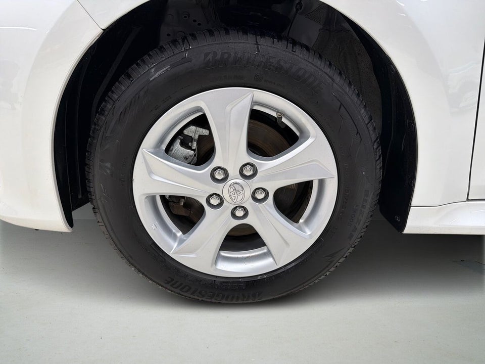 Toyota Yaris 1,5 Hybrid Active e-CVT 5d