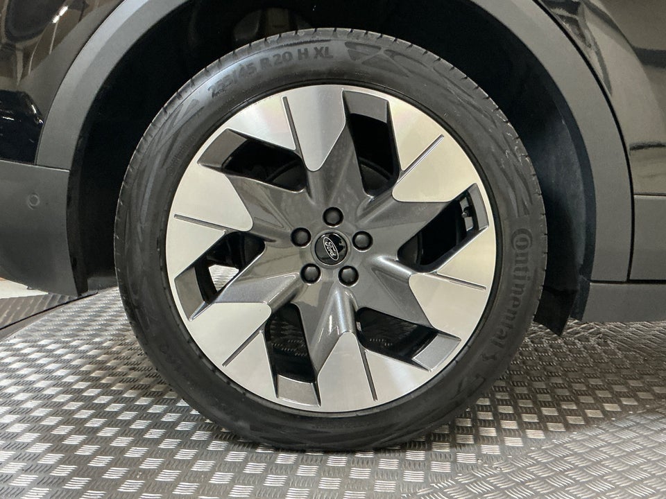 Ford Explorer 82 Premium Extended Range 5d