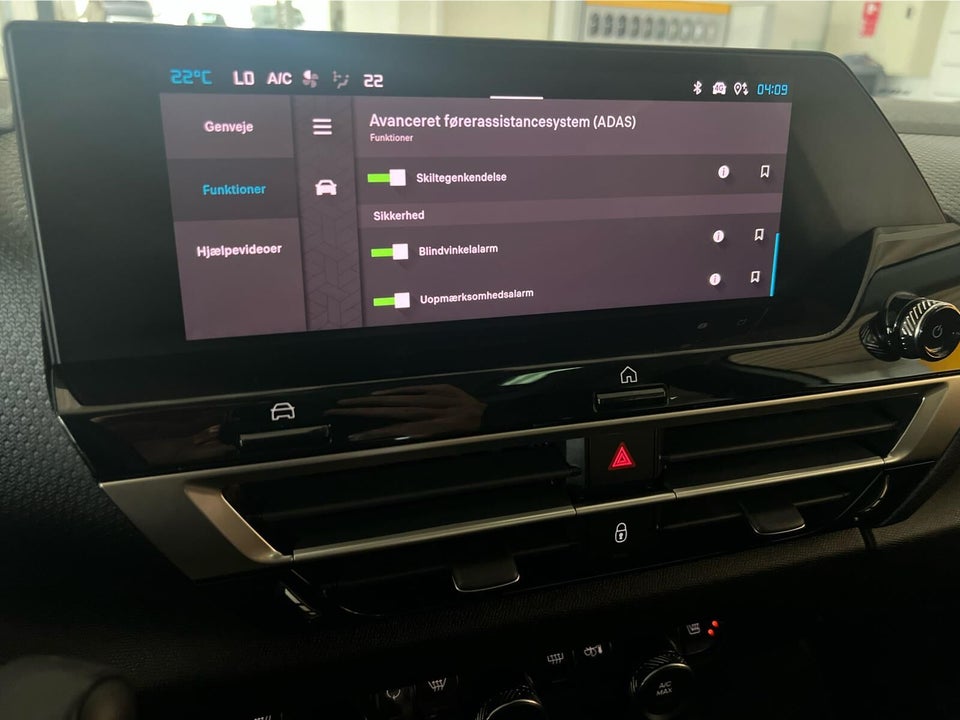 Citroën ë-C4 50 Shine 5d