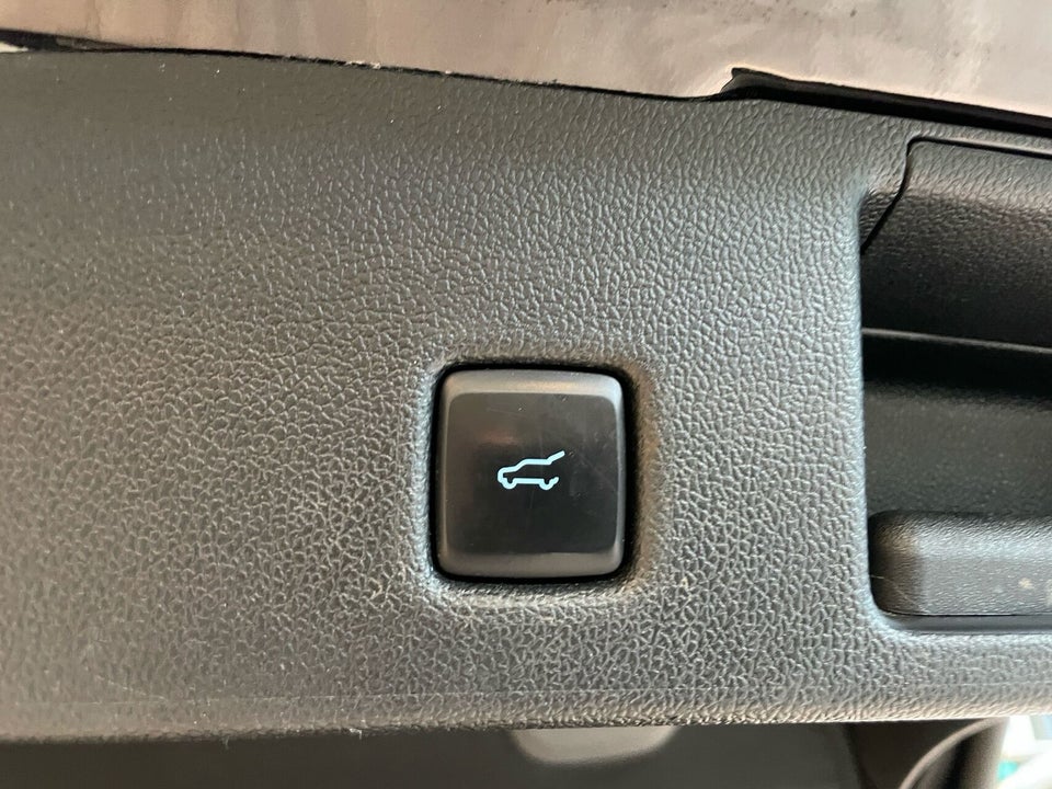 Ford Kuga 2,5 PHEV ST-Line X CVT 5d