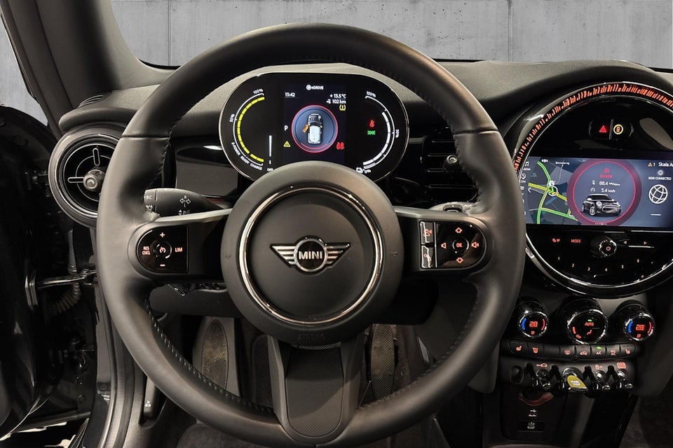 MINI Cooper SE Classic Trim 3d