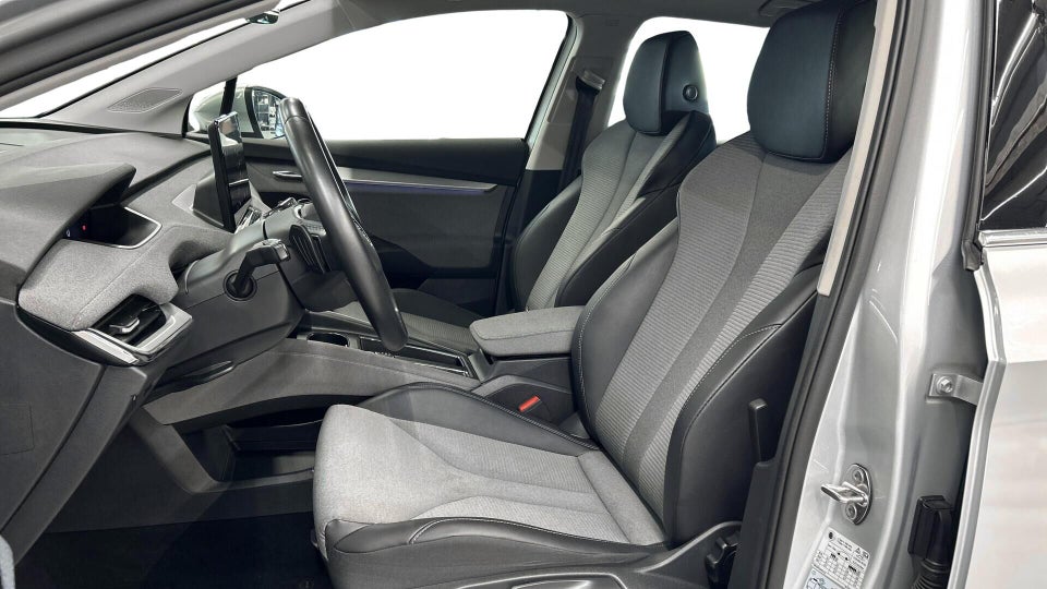 Skoda Enyaq 80 iV Loft 5d