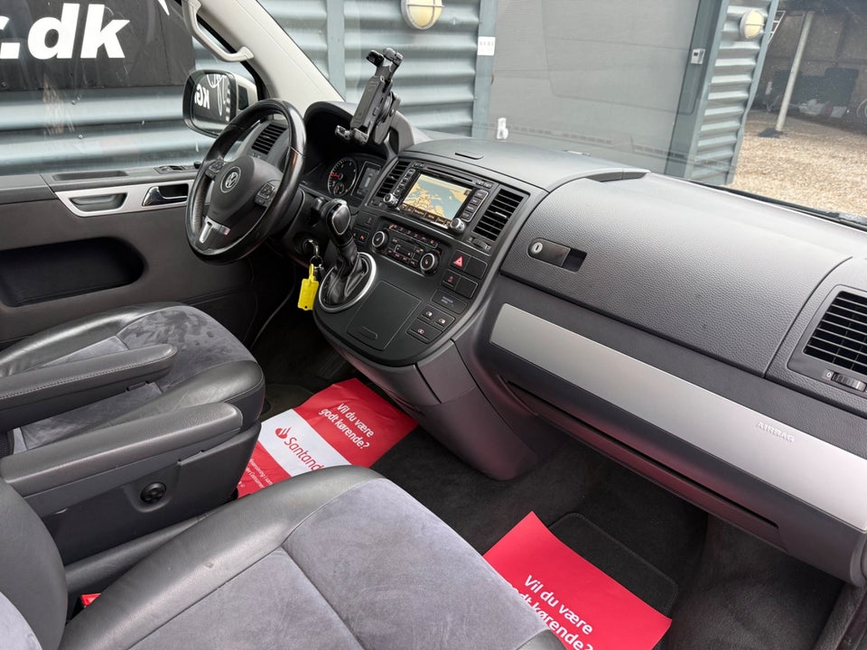 VW Multivan 2,0 TDi 180 Highline DSG 4Motion kort 4d