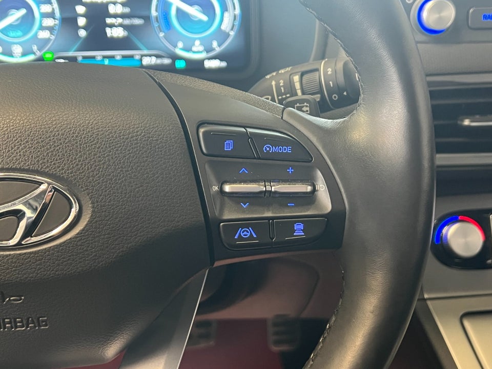 Hyundai Kona 39 EV Essential 5d