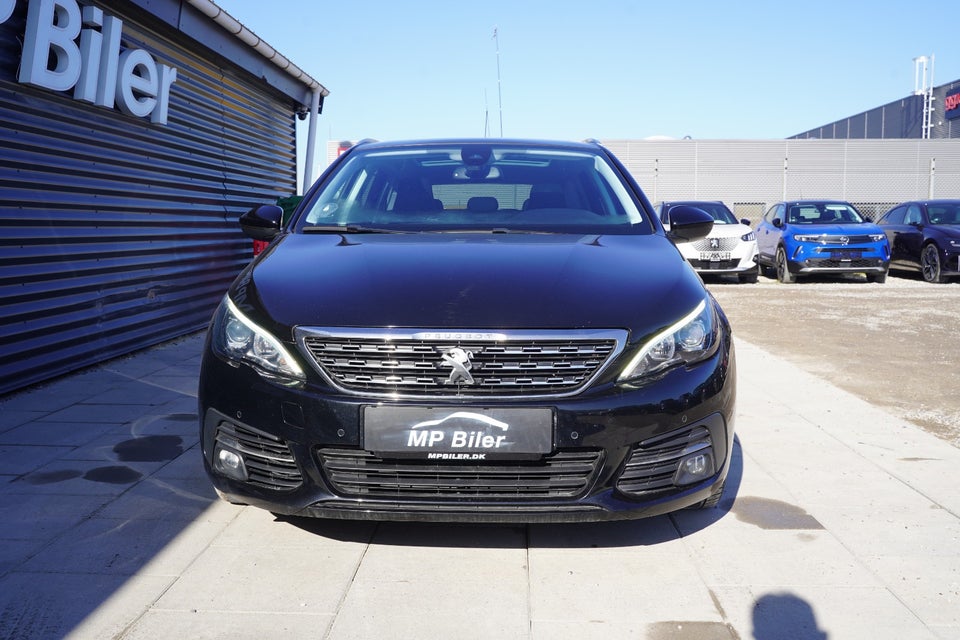 Peugeot 308 1,6 BlueHDi 120 Selection Sky SW 5d