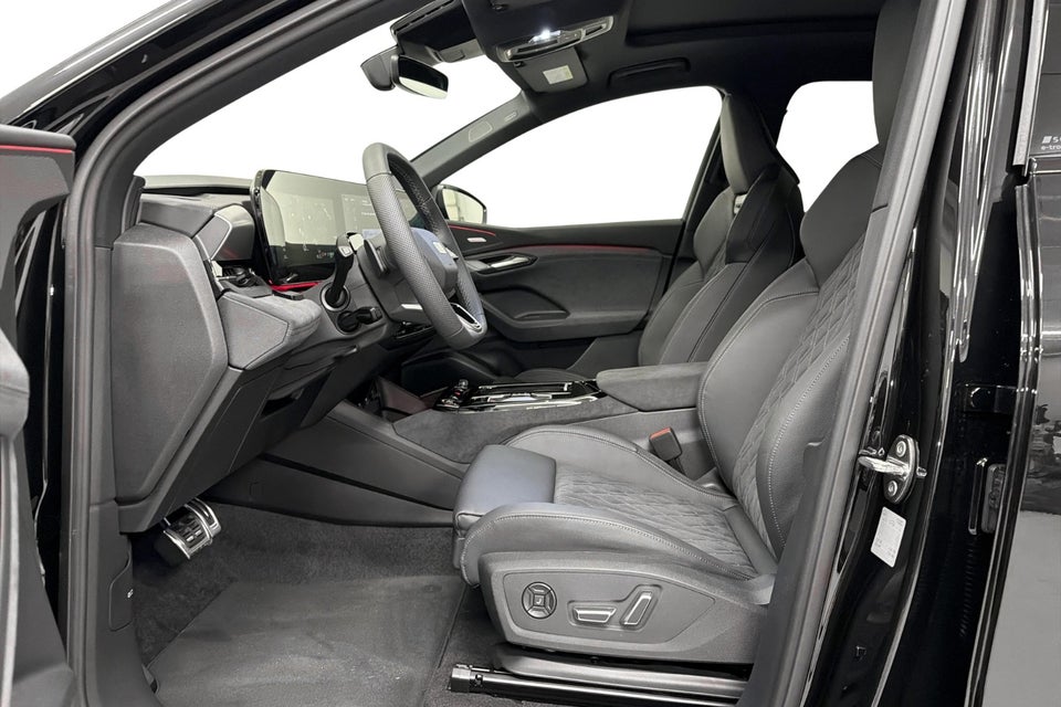 Audi SQ6 e-tron quattro 5d