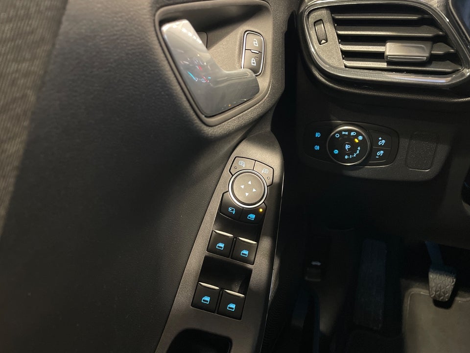 Ford Puma 1,0 EcoBoost mHEV Titanium 5d