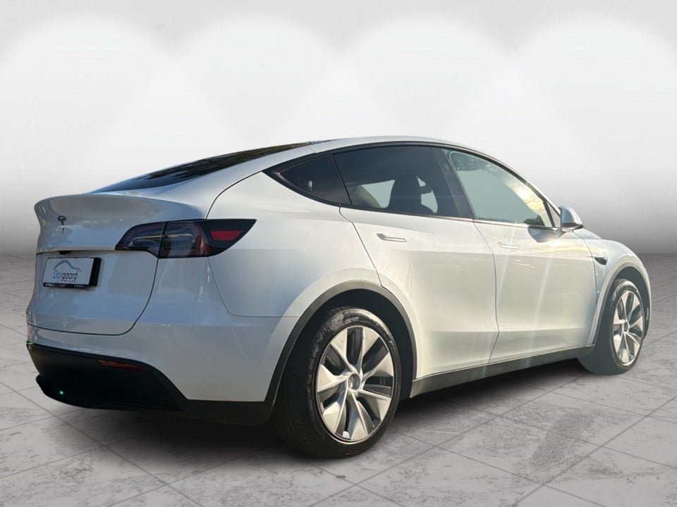 Tesla Model Y RWD 5d