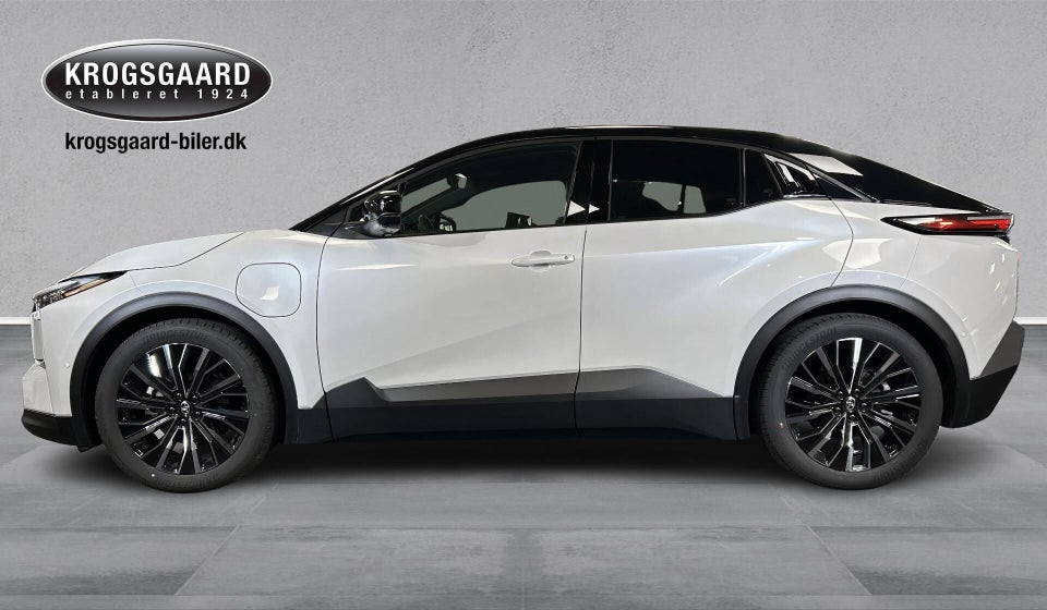 Toyota C-HR+ 77 Executive AWD 5d