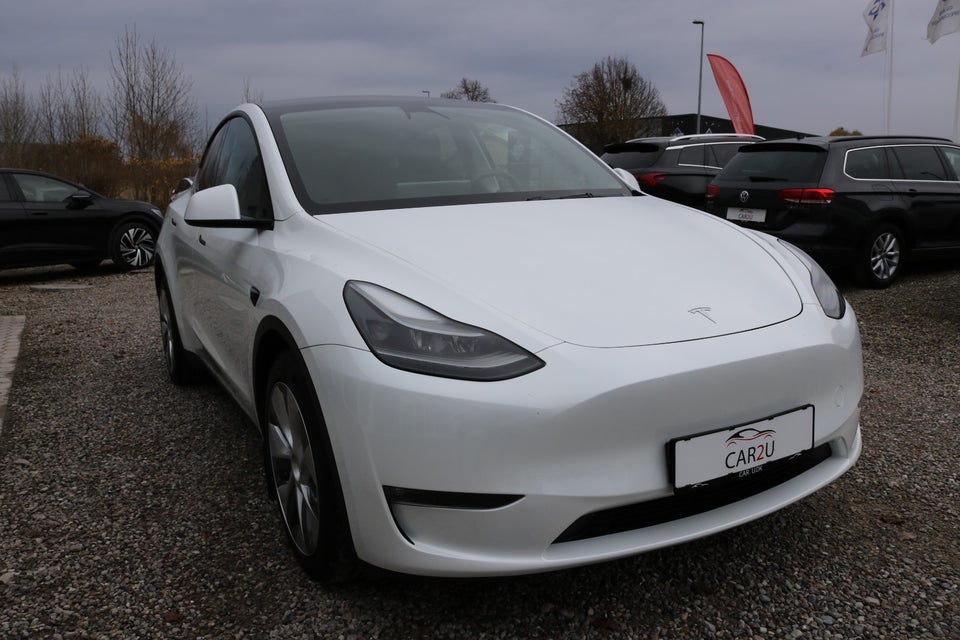 Tesla Model Y Long Range AWD 5d