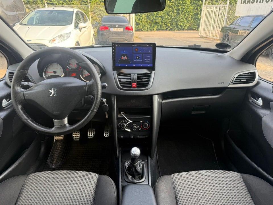 Peugeot 207 1,6 VTi Premium SW 5d