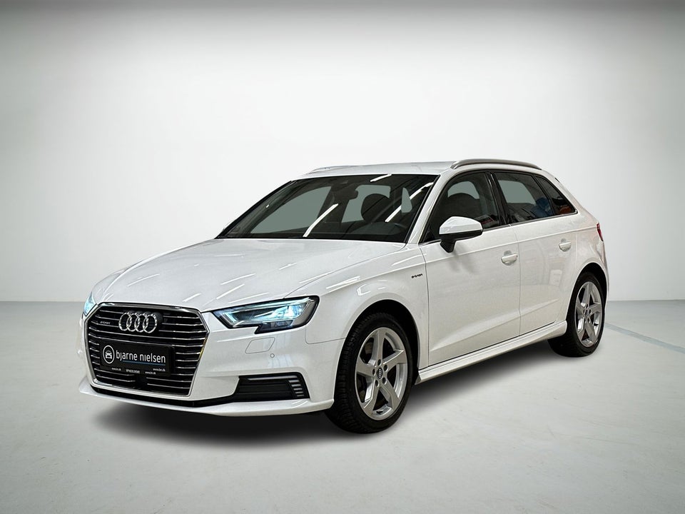 Audi A3 1,4 e-tron Sportback S-tr. 5d