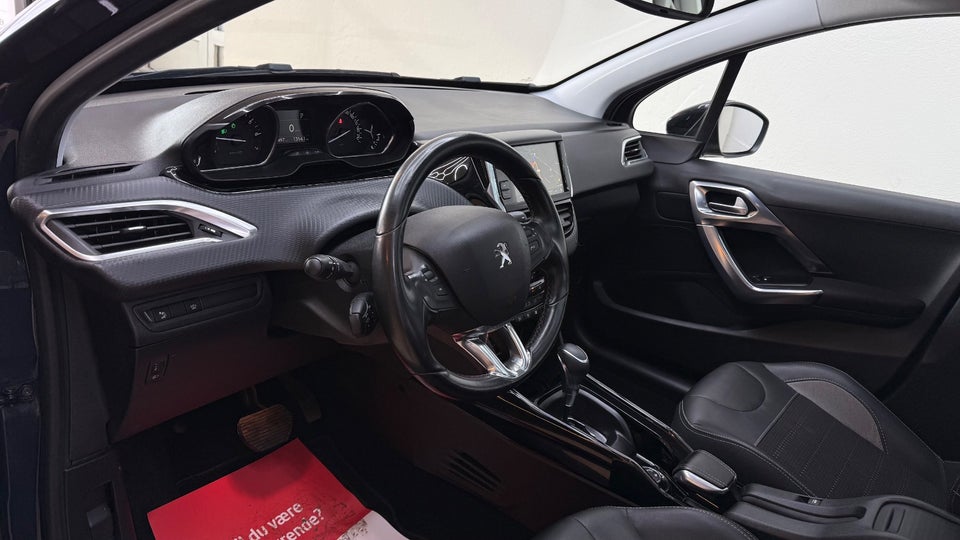 Peugeot 2008 1,2 PureTech 110 Allure Sky EAT6 5d