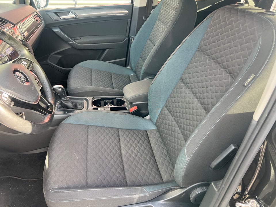 VW Touran 2,0 TDi 150 IQ.Drive DSG 7prs 5d