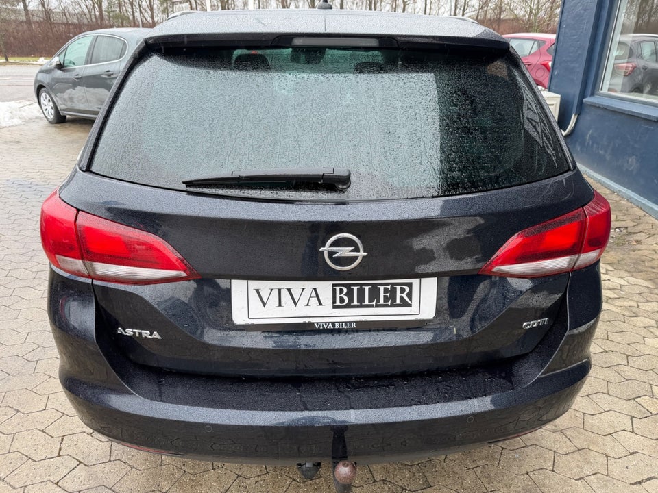 Opel Astra 1,6 CDTi 136 Excite Sports Tourer 5d