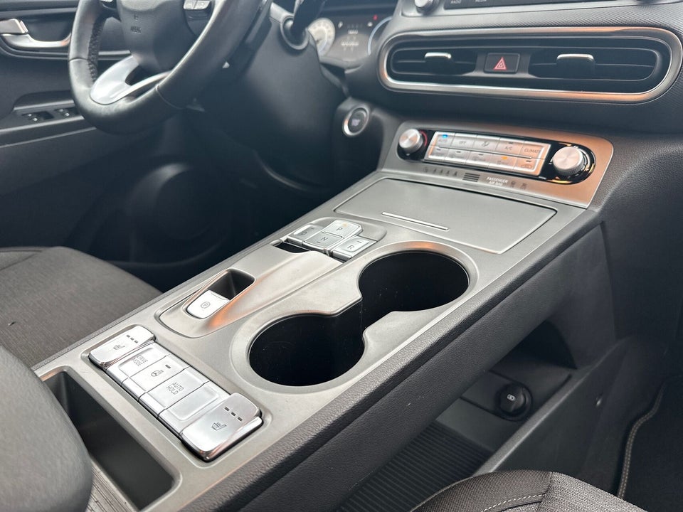 Hyundai Kona 39 EV Select 5d