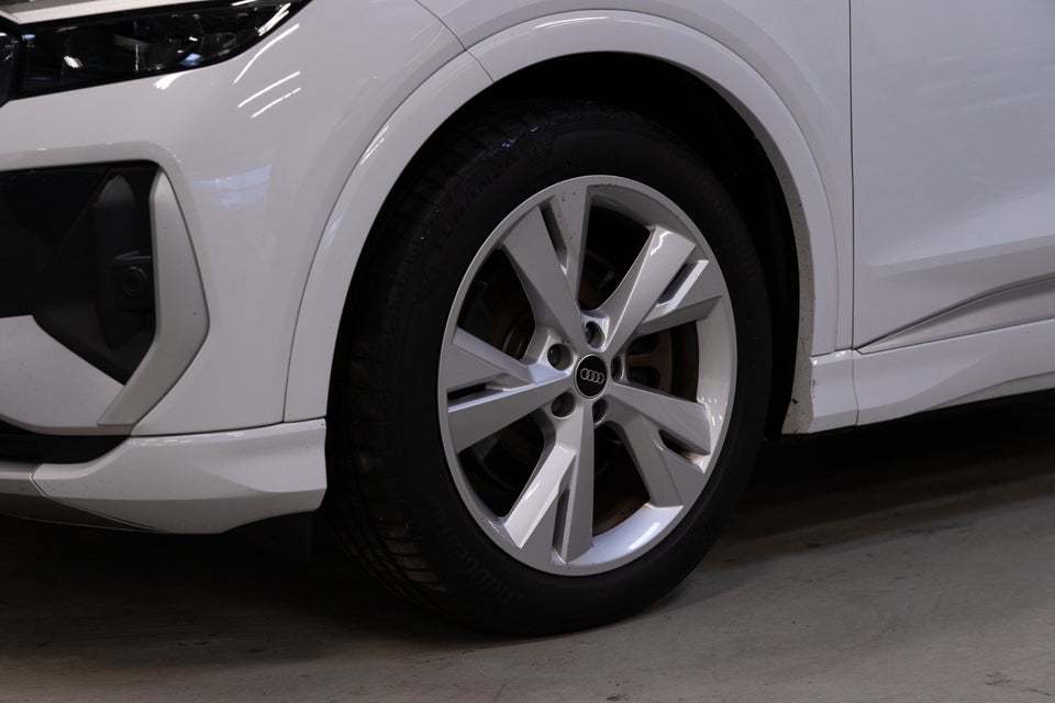 Audi Q4 e-tron 40 S-line Sportback 5d