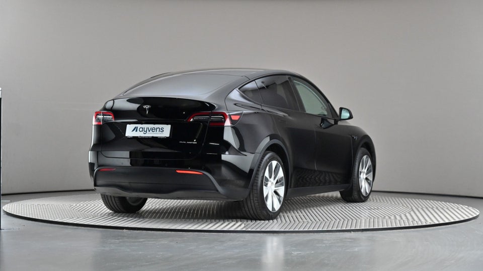 Tesla Model Y Long Range AWD 5d