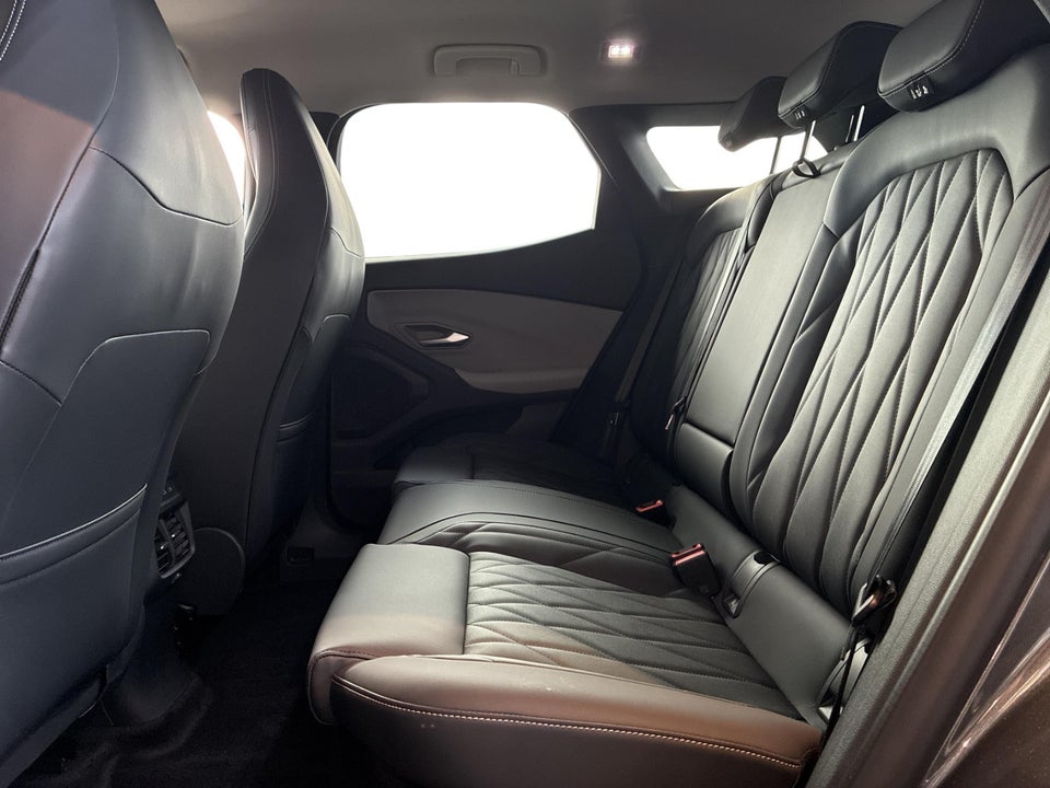 Ford Explorer 77 Premium Extended Range 5d