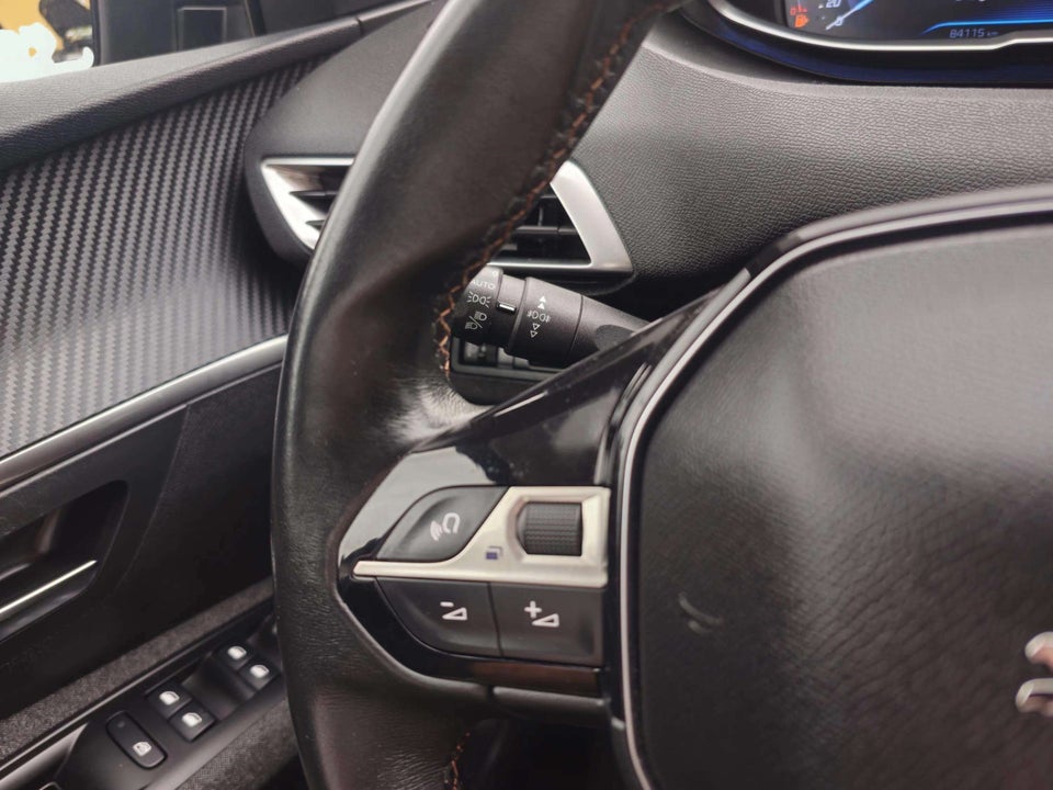 Peugeot 5008 1,2 e-THP 130 Active 7prs 5d