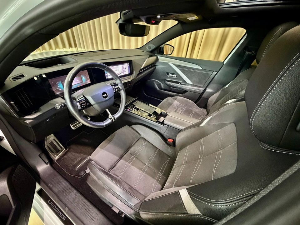Opel Astra-e 54 Ultimate 5d