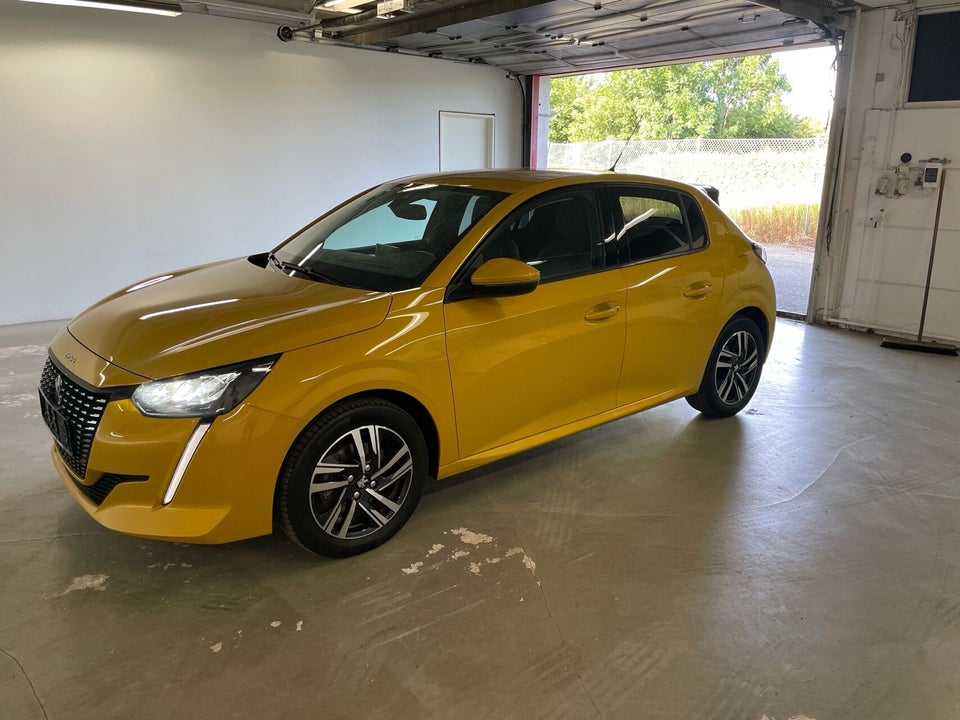 Peugeot 208 1,2 PureTech 100 Allure EAT8 5d