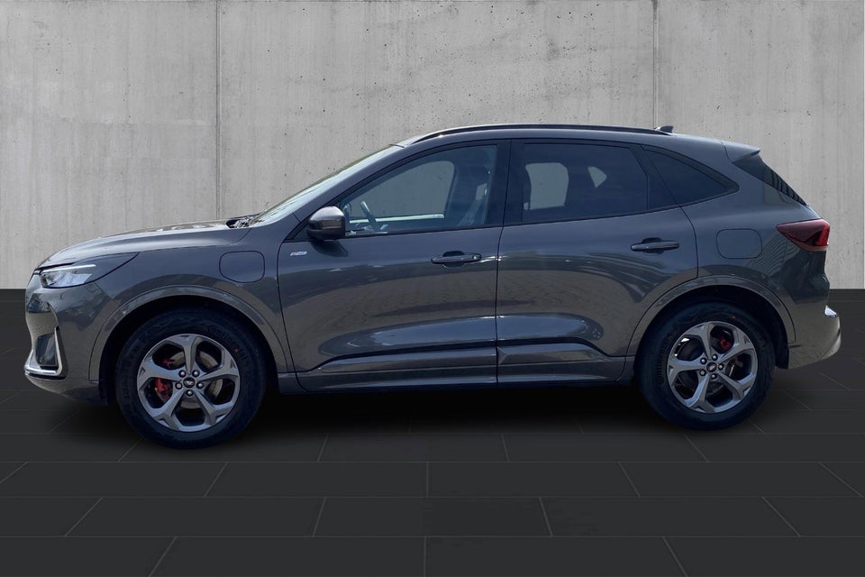 Ford Kuga 2,5 HEV ST-Line X CVT 5d