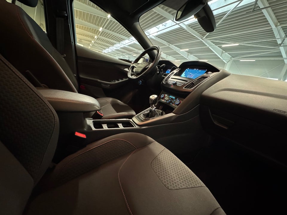 Ford Focus 1,0 EcoBoost ST-Line stc. 5d