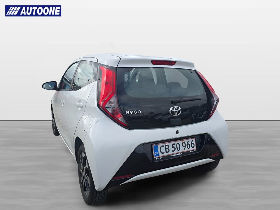 Toyota Aygo 1,0 VVT-i x-sky 5d